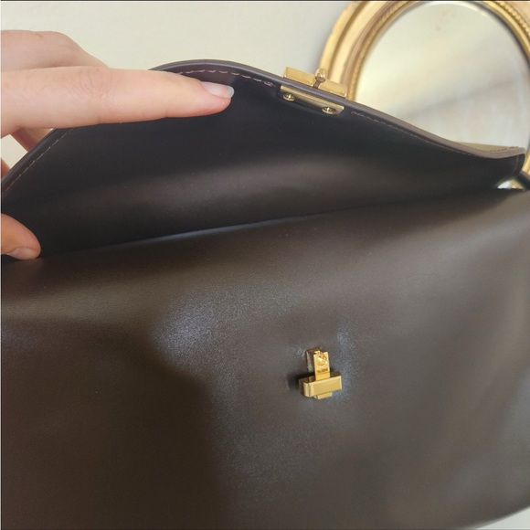 NWOT Toteme T-Lock leather shoulder bag in dark brown - Picture 10 of 12